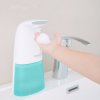 Bezdotykový automatický dávkovač mydla s infračerveným senzorom