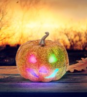 Halloweenska RGB LED dekorácia - penová tekvica - oranžová - 11 cm