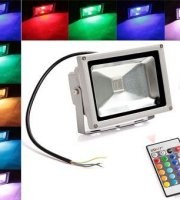 10 w- LED reflektor meniaci farbu