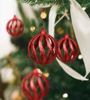 Sada ozdôb na vianočný strom - glitrové strieborné gule - 7 cm - 6 ks / balenie  