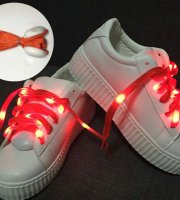 Svetelná LED šnúrka na topánky Červená
