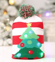 Svietiaca vianočná čiapka Vianočný stromček