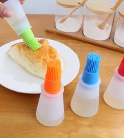 Fľaša so štetcom na olej - Už žiadne plytvanie!