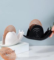 Špirálový držiak na odpudzovač komárov v tvare slimáka