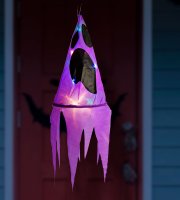 Halloweenová svetelná dekorácia - duch - fialová - 10 farebných LED - zavesiteľná - 2 x 2032 - 75x20