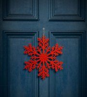 Vianočná dekorácia – snehová vločka – trblietavá Červená – závesná – 31 cm