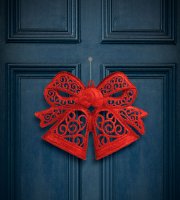 Vianočná dekorácia – mašľa – závesná – červená – 35 cm