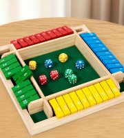 Farebná kockovaná spoločenská hra